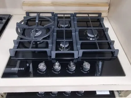 Plitə Samsung NA64H3030BK/WT — sobalar və plitələr